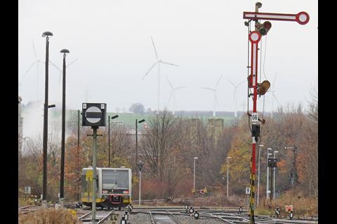 The contract includes the operation of service RB76 on the 31 km Weissenfels – Zeitz route until December 2024.